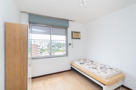 Quarto 1 de apartamento para alugar com 2 quartos, 47m² em Cristal, Porto Alegre