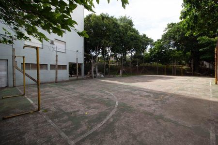 Quadra de apartamento para alugar com 2 quartos, 47m² em Cristal, Porto Alegre