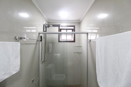 Casa à venda com 200m², 3 quartos e 2 vagasBanheiro