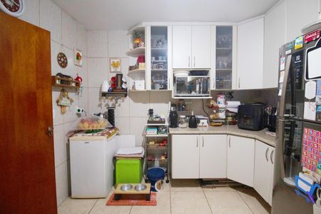 Apartamento à venda com 98m², 2 quartos e sem vaga Apartamento à venda com 98m², 2 quartos e sem vagaCozinha