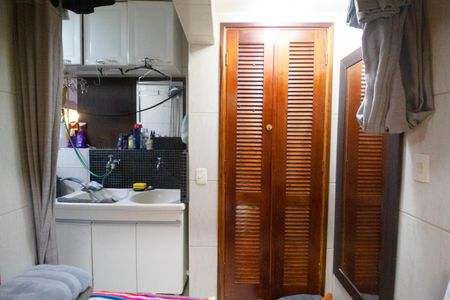 Apartamento à venda com 98m², 2 quartos e sem vaga Apartamento à venda com 98m², 2 quartos e sem vagaQuarto de Serviço