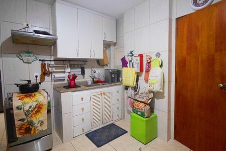 Apartamento à venda com 98m², 2 quartos e sem vaga Apartamento à venda com 98m², 2 quartos e sem vagaCozinha