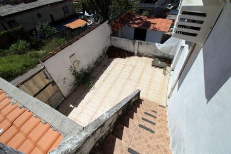 Casa para alugar com 95m², 2 quartos e sem vagaQuintal