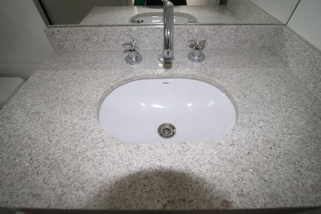 Apartamento para alugar com 62m², 2 quartos e 2 vagasBanheiro