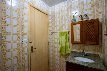 Casa para alugar com 177m², 3 quartos e 2 vagasBanheiro social 2