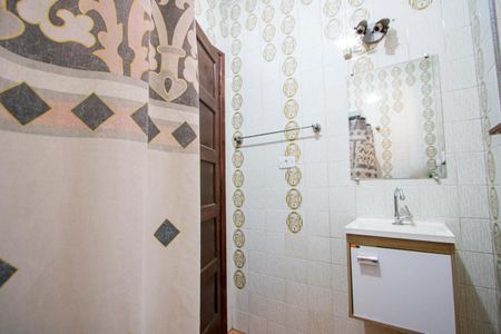 Casa para alugar com 177m², 3 quartos e 2 vagasBanheiro social 1