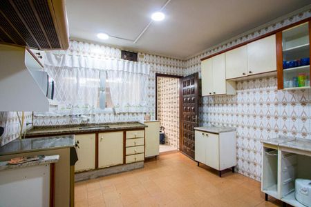 Casa para alugar com 177m², 3 quartos e 2 vagasCozinha