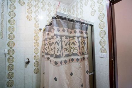 Casa para alugar com 177m², 3 quartos e 2 vagasBanheiro social 1