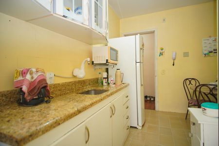 Apartamento à venda com 68m², 2 quartos e sem vagaCozinha