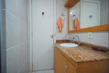 Apartamento à venda com 68m², 2 quartos e sem vagaBanheiro Corredor