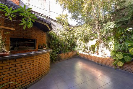 Quintal de casa à venda com 6 quartos, 400m² em Lauzane Paulista, São Paulo