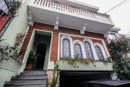 Casa para alugar com 300m², 6 quartos e 2 vagasFachada