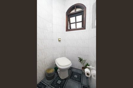 Casa para alugar com 300m², 6 quartos e 2 vagascasa 2 - Lavabo 