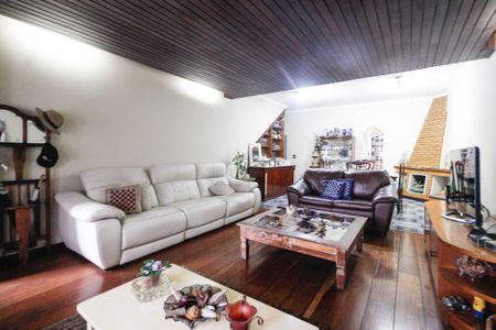 Casa para alugar com 300m², 6 quartos e 2 vagasCasa 2 - Sala 