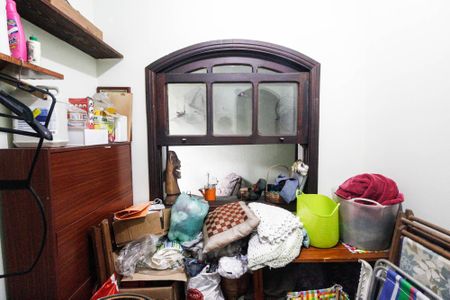 Casa para alugar com 300m², 6 quartos e 2 vagasCasa 2 -Quarto de Serviço