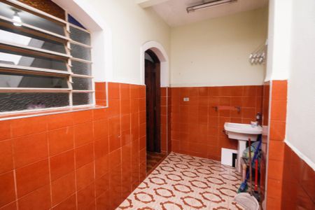 Casa para alugar com 300m², 6 quartos e 2 vagasCasa - Área de serviço