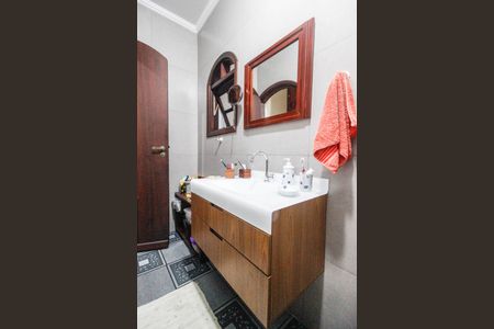 Casa para alugar com 300m², 6 quartos e 2 vagasCasa 2 - Banheiro da Suíte