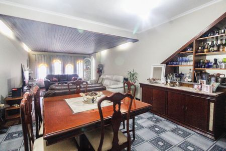 Casa para alugar com 300m², 6 quartos e 2 vagasCasa 2 - Sala de estar