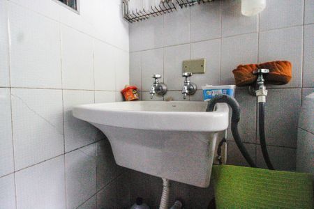 Casa para alugar com 300m², 6 quartos e 2 vagasCasa 2 - Área de Serviço 