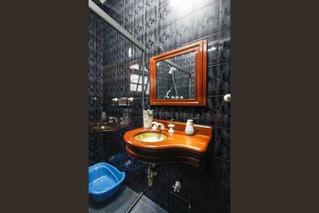 Casa para alugar com 300m², 6 quartos e 2 vagasCasa 2 - Banheiro da Suíte 2