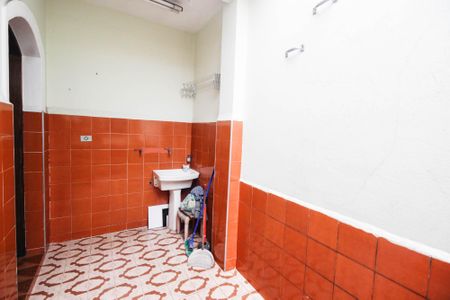 Casa para alugar com 300m², 6 quartos e 2 vagasCasa - Área de serviço