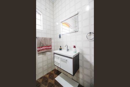 Casa para alugar com 297m², 2 quartos e 1 vaga Casa para alugar com 297m², 2 quartos e 1 vagaBanheiro Social