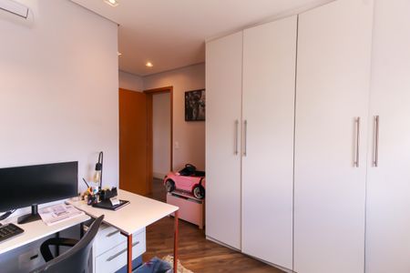Apartamento à venda com 153m², 3 quartos e 3 vagas Apartamento à venda com 153m², 3 quartos e 3 vagasQuarto 1 - Suíte