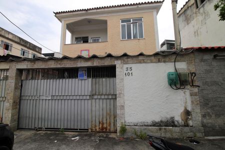 Casa à venda com 99m², 2 quartos e 1 vagaFachada da casa