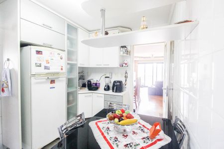 Apartamento à venda com 126m², 3 quartos e 3 vagasCozinha