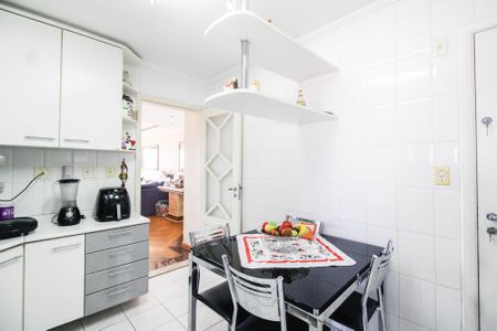 Apartamento à venda com 126m², 3 quartos e 3 vagasCozinha