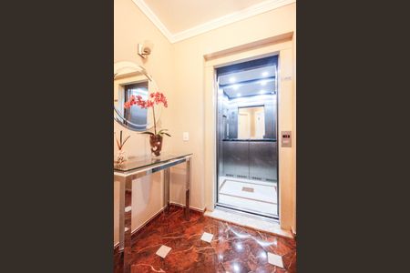 Apartamento à venda com 126m², 3 quartos e 3 vagasHall social