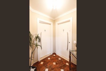 Apartamento à venda com 126m², 3 quartos e 3 vagasHall social