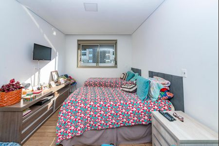 Apartamento à venda com 174m², 4 quartos e 4 vagas Apartamento à venda com 174m², 4 quartos e 4 vagasSuíte 1