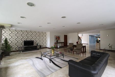 Apartamento para alugar com 37m², 1 quarto e 1 vagaHall Social