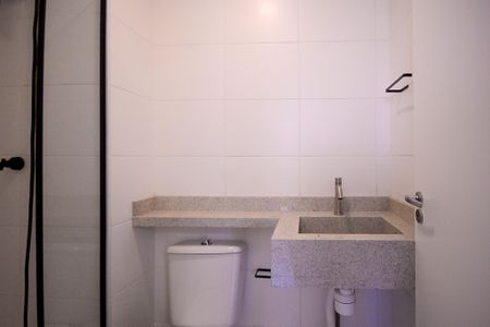 Apartamento para alugar com 33m², 2 quartos e sem vagaBanheiro 
