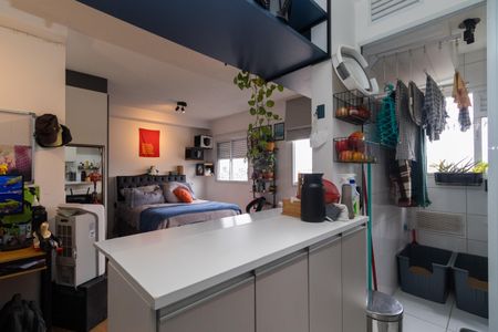 Apartamento à venda com 32m², 1 quarto e sem vaga Apartamento à venda com 32m², 1 quarto e sem vagaCozinha e Área de Serviço