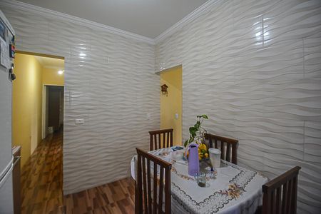 Casa à venda com 250m², 2 quartos e 2 vagas Casa à venda com 250m², 2 quartos e 2 vagasCozinha