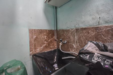 Casa à venda com 250m², 2 quartos e 2 vagas Casa à venda com 250m², 2 quartos e 2 vagasEdícula 1