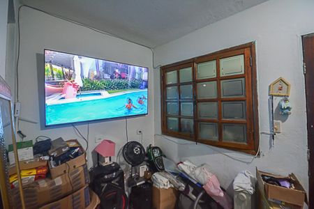 Casa à venda com 250m², 2 quartos e 2 vagas Casa à venda com 250m², 2 quartos e 2 vagasEdícula 1