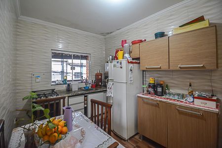 Casa à venda com 250m², 2 quartos e 2 vagas Casa à venda com 250m², 2 quartos e 2 vagasCozinha