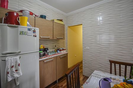 Casa à venda com 250m², 2 quartos e 2 vagas Casa à venda com 250m², 2 quartos e 2 vagasCozinha