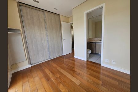 Apartamento para alugar com 101m², 3 quartos e 1 vagaSuite
