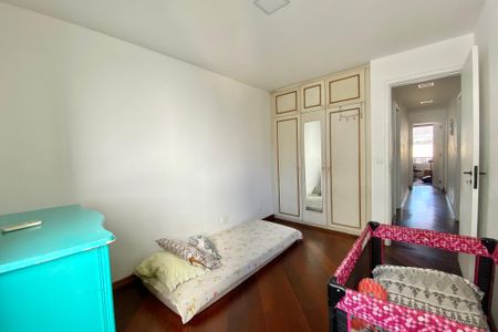 Apartamento à venda com 185m², 4 quartos e 3 vagasQuarto 3