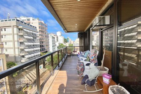 Apartamento à venda com 185m², 4 quartos e 3 vagasVaranda 