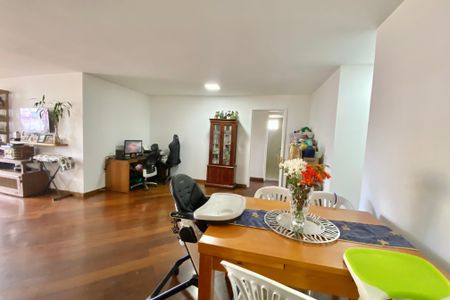 Apartamento à venda com 185m², 4 quartos e 3 vagasSala 