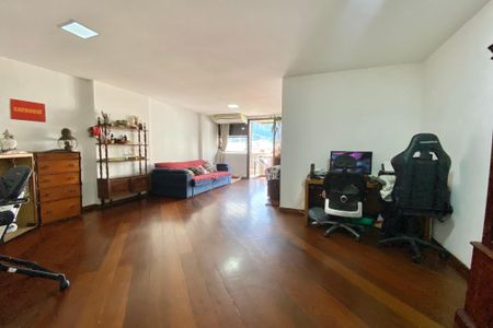 Apartamento à venda com 185m², 4 quartos e 3 vagasSala 