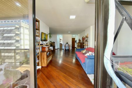 Apartamento à venda com 185m², 4 quartos e 3 vagasSala 