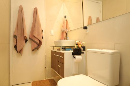 Casa à venda com 97m², 3 quartos e 2 vagasBanheiro - Suíte