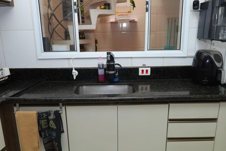 Casa à venda com 97m², 3 quartos e 2 vagasCozinha