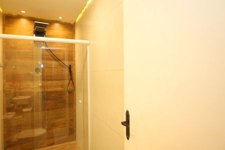 Casa à venda com 97m², 3 quartos e 2 vagasBanheiro - Suíte